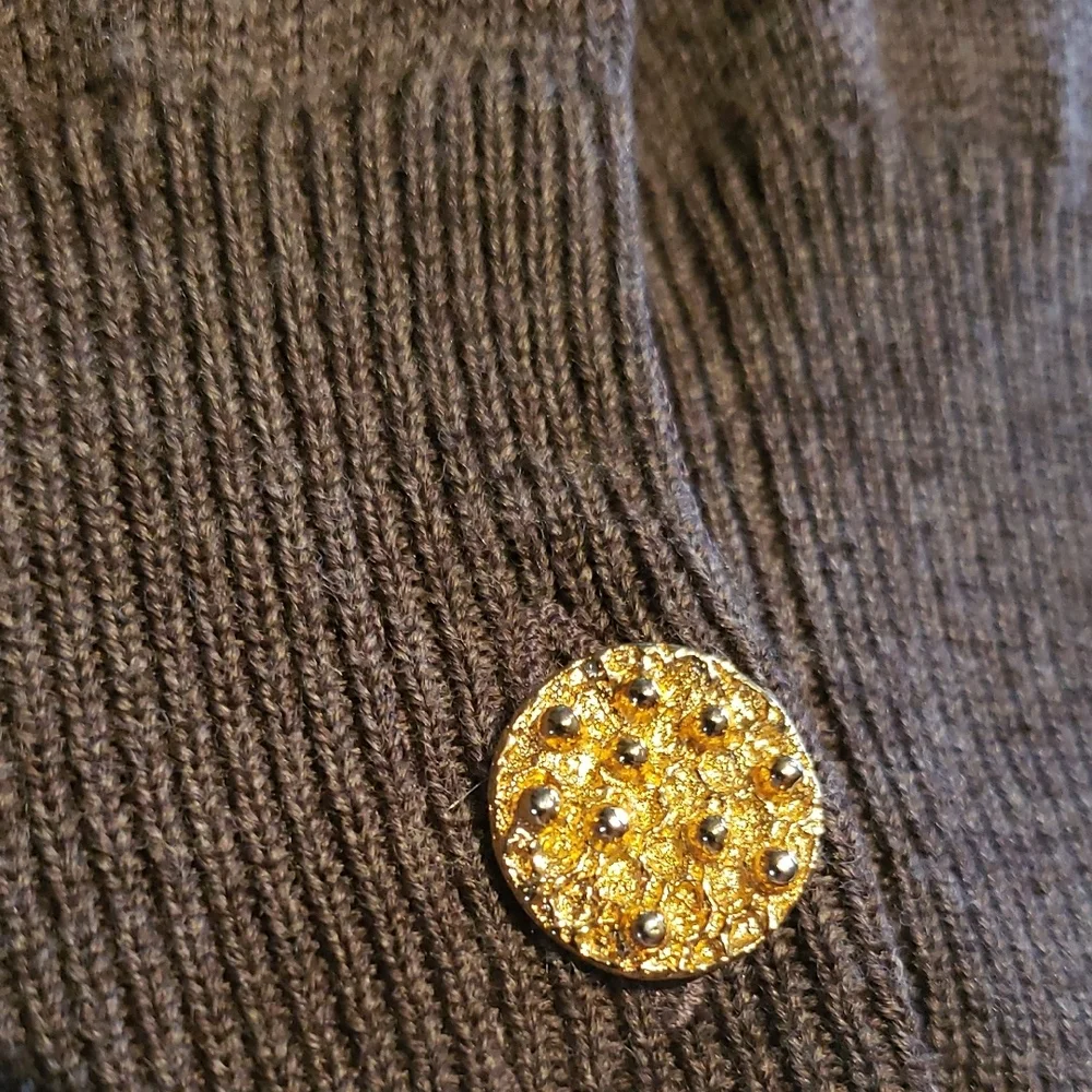 Burberry Vintage Women's 100% Merino Wool Cardigan Sweater with Gold Buttons - Picture 2 of 14